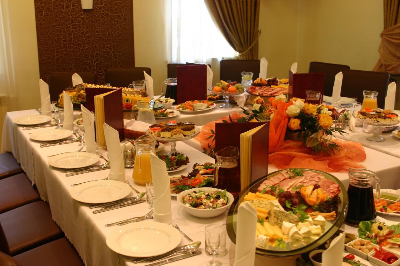 Hotel Korona Ciechanów Екстериор снимка